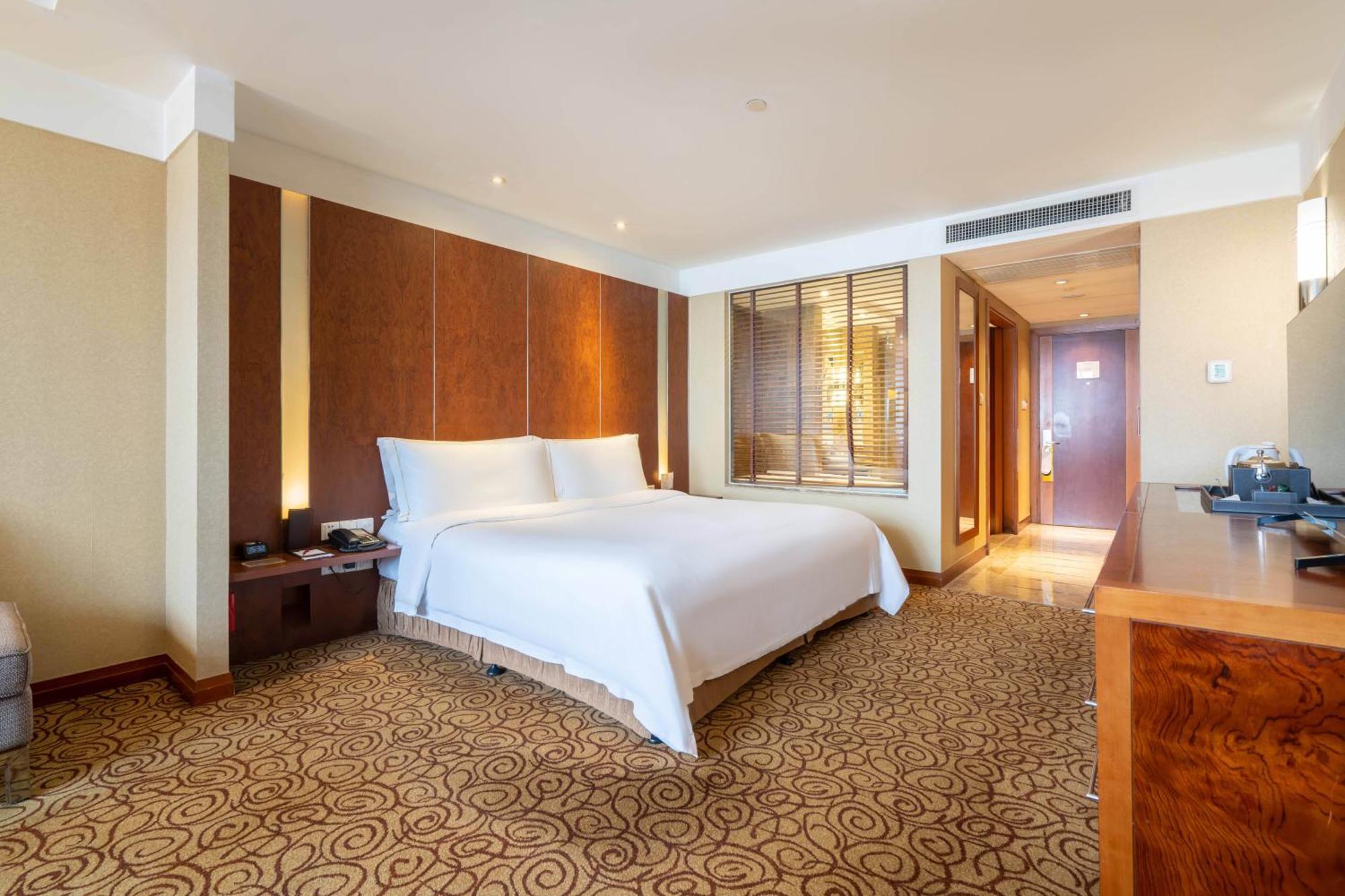 Dekin Hotel Chongqing Jiefangbei 외부 사진