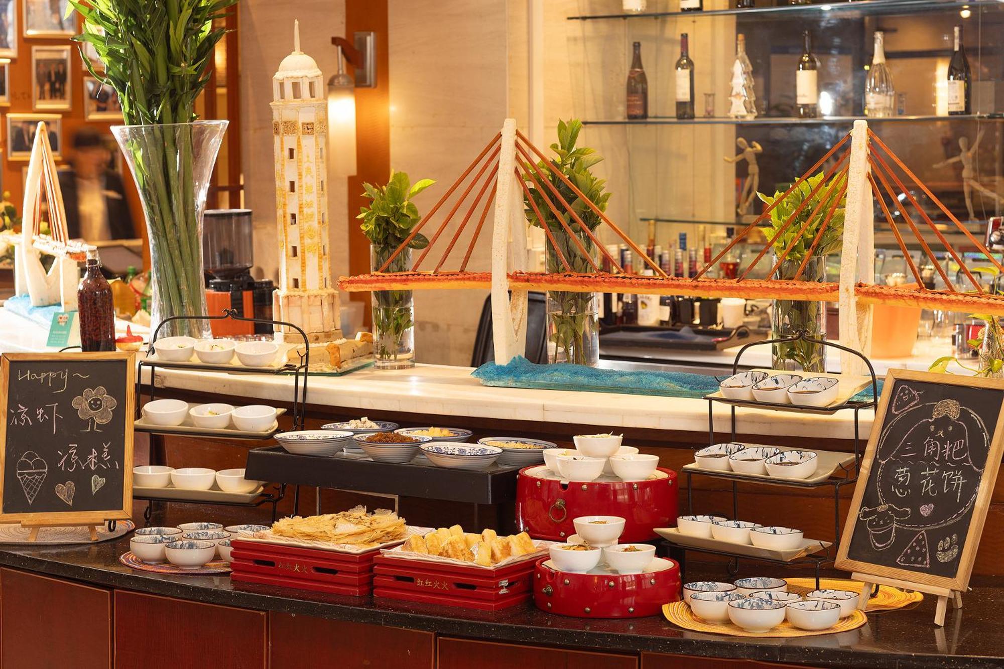 Dekin Hotel Chongqing Jiefangbei 외부 사진