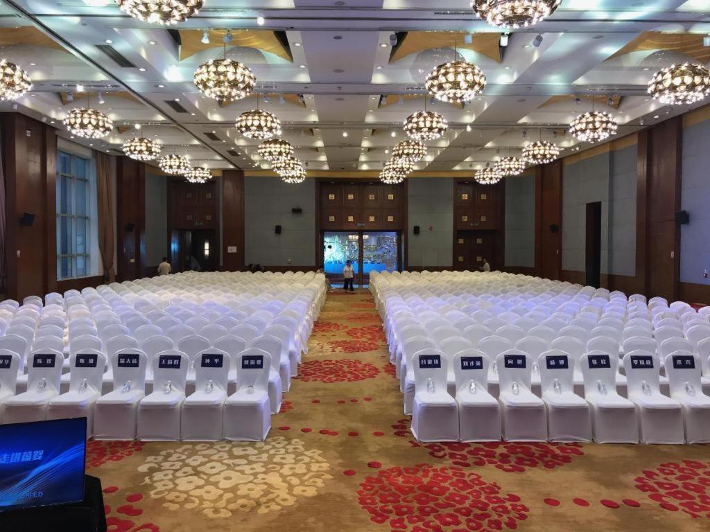 Dekin Hotel Chongqing Jiefangbei 외부 사진