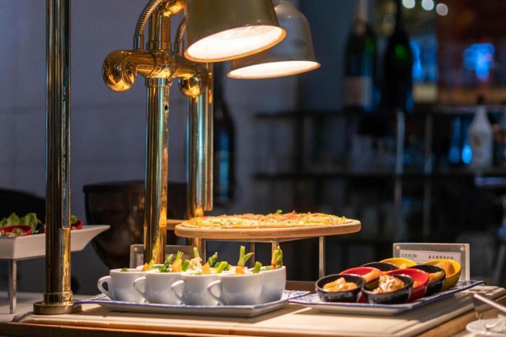 Dekin Hotel Chongqing Jiefangbei 외부 사진