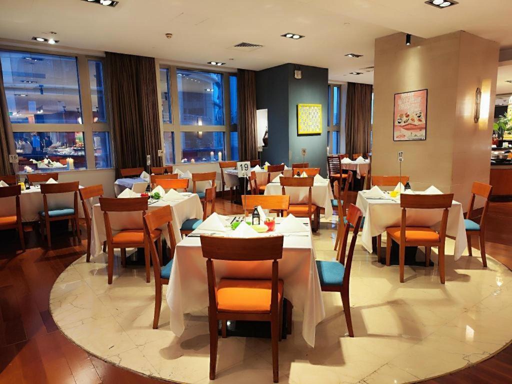 Dekin Hotel Chongqing Jiefangbei 외부 사진
