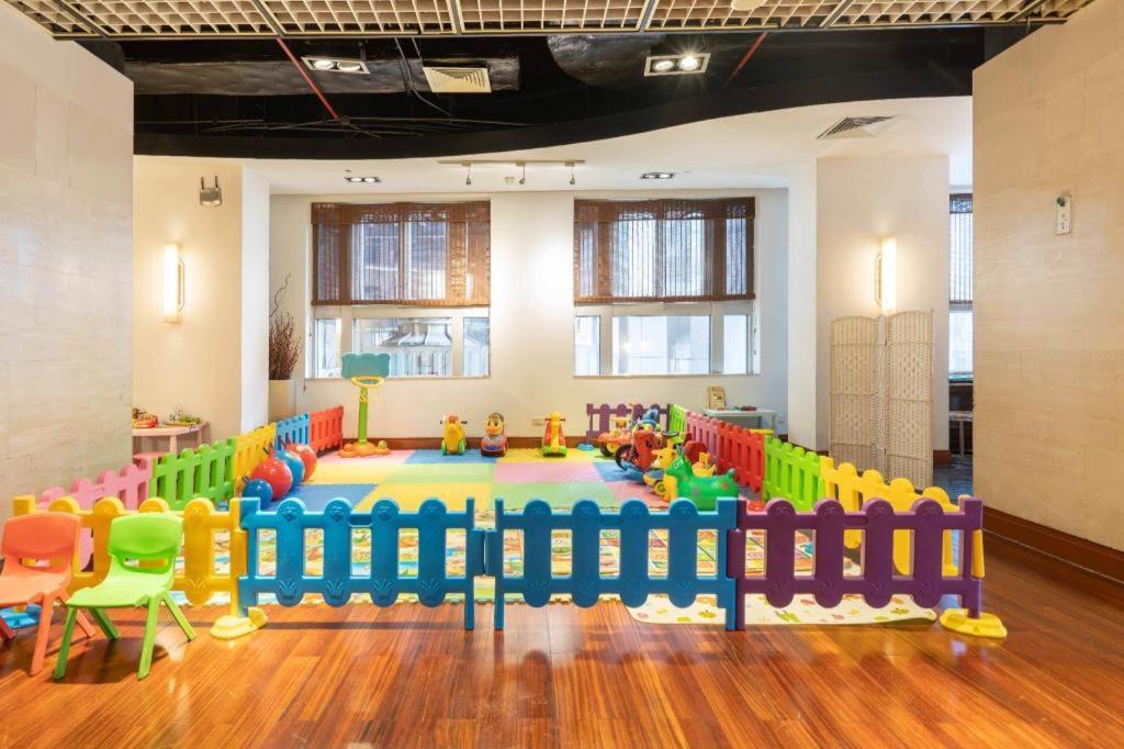 Dekin Hotel Chongqing Jiefangbei 외부 사진