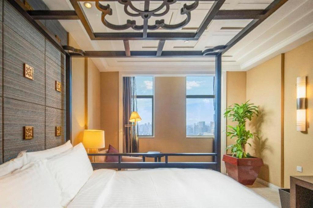 Dekin Hotel Chongqing Jiefangbei 외부 사진